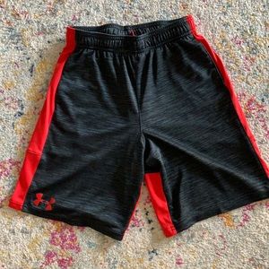 Under Armour Shorts Youth M.